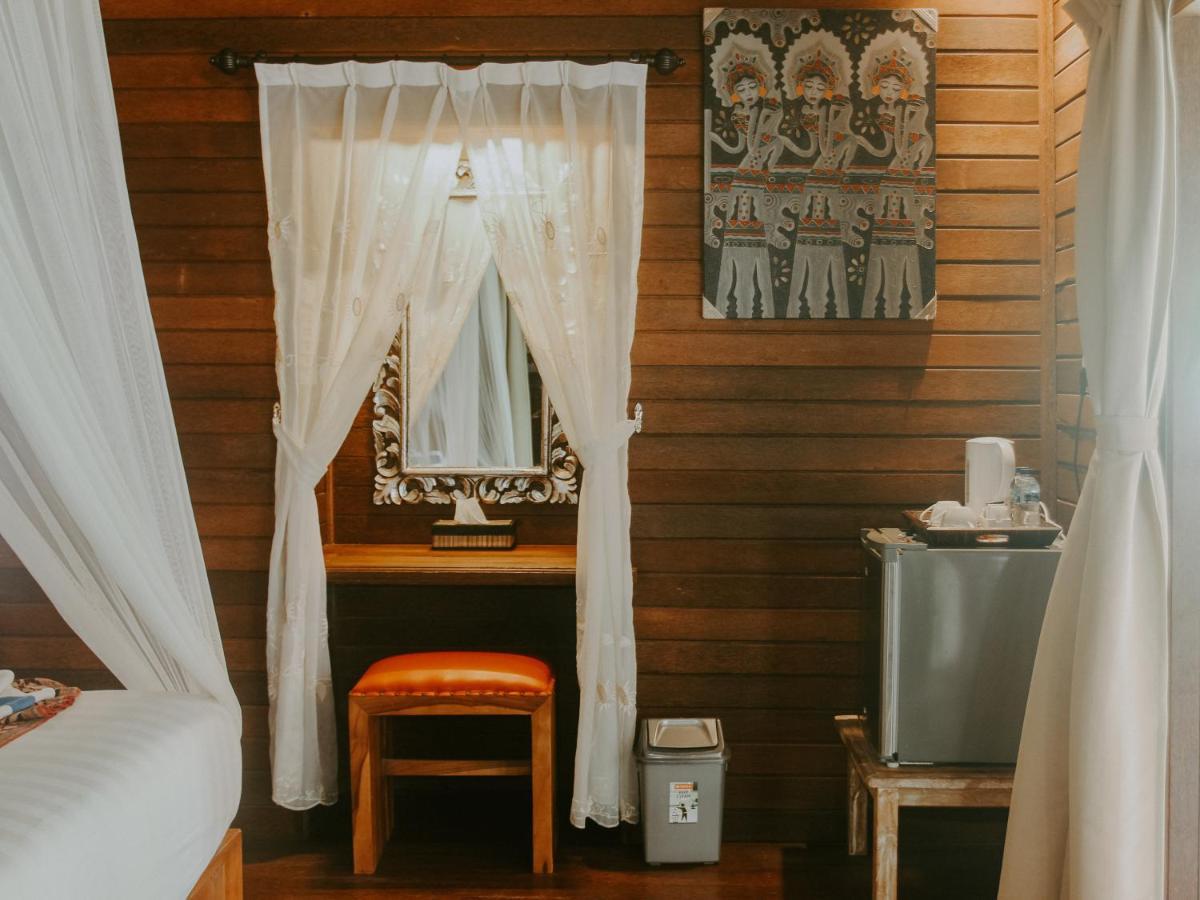 Garden Cottage Lembongan & Hostel Nusa Lembongan  Bagian luar foto