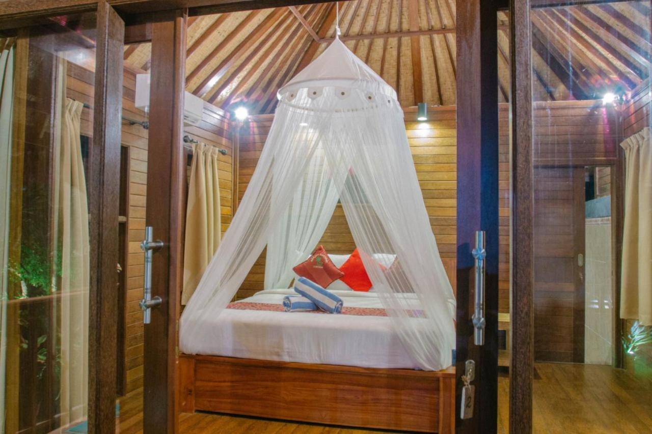 Garden Cottage Lembongan & Hostel Nusa Lembongan  Bagian luar foto