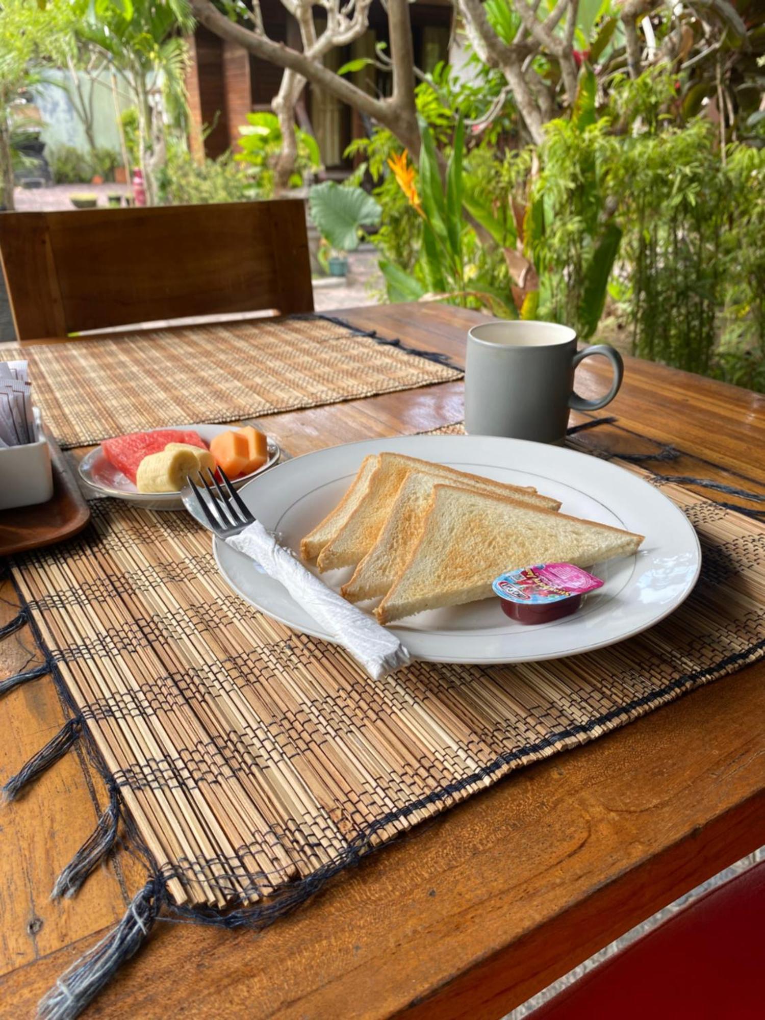 Garden Cottage Lembongan & Hostel Nusa Lembongan  Bagian luar foto