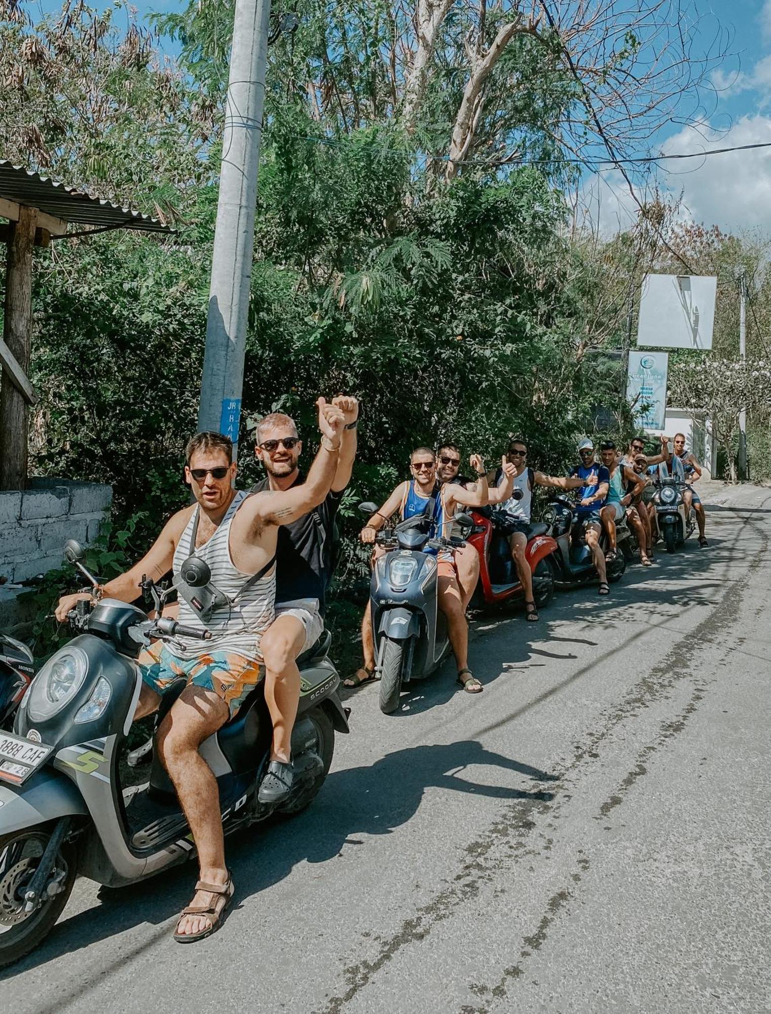 Garden Cottage Lembongan & Hostel Nusa Lembongan  Bagian luar foto