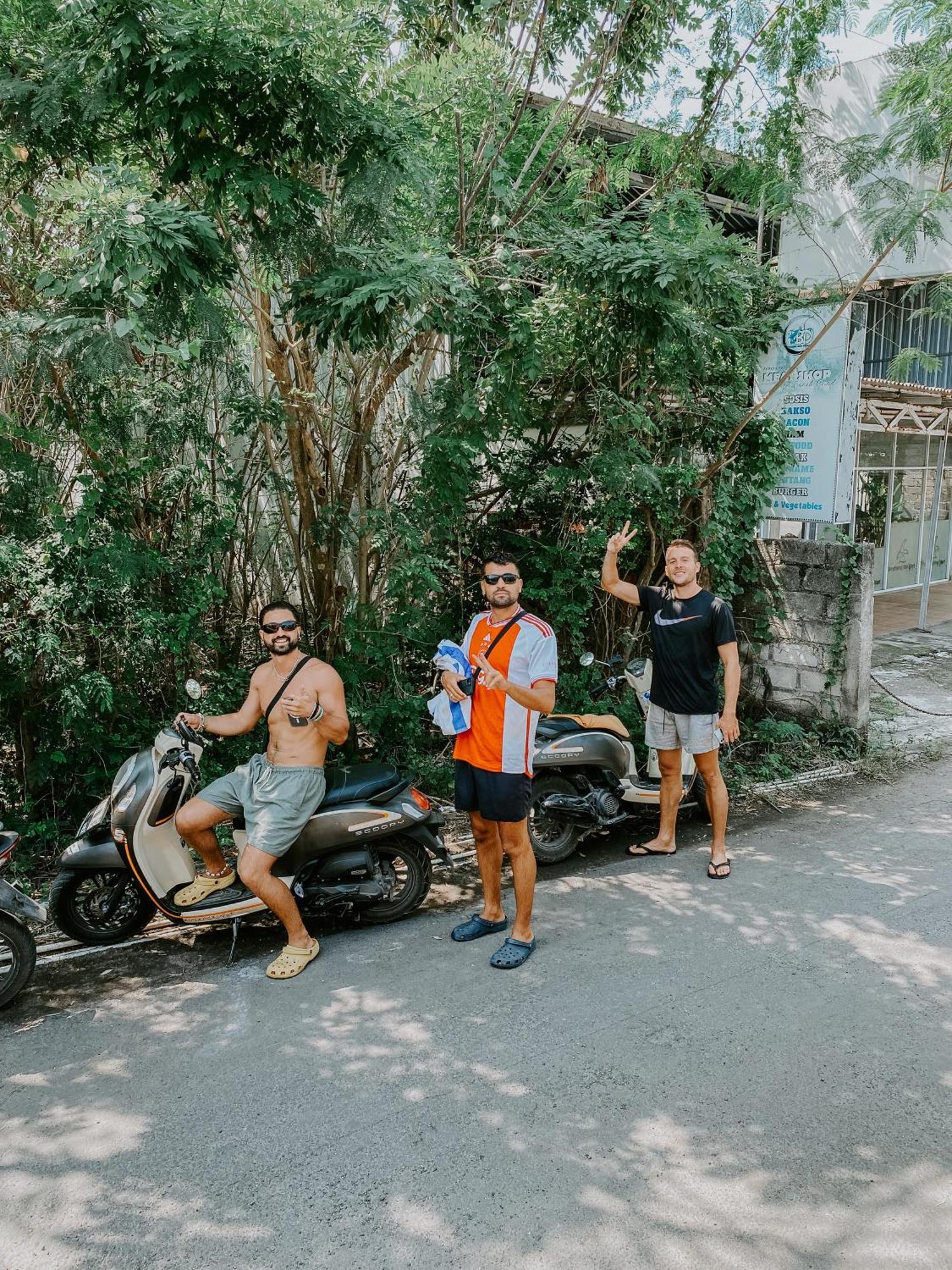 Garden Cottage Lembongan & Hostel Nusa Lembongan  Bagian luar foto